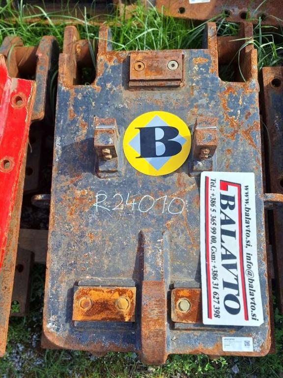 S2 for 25-32 ton excavators Attachment plate Photo 2