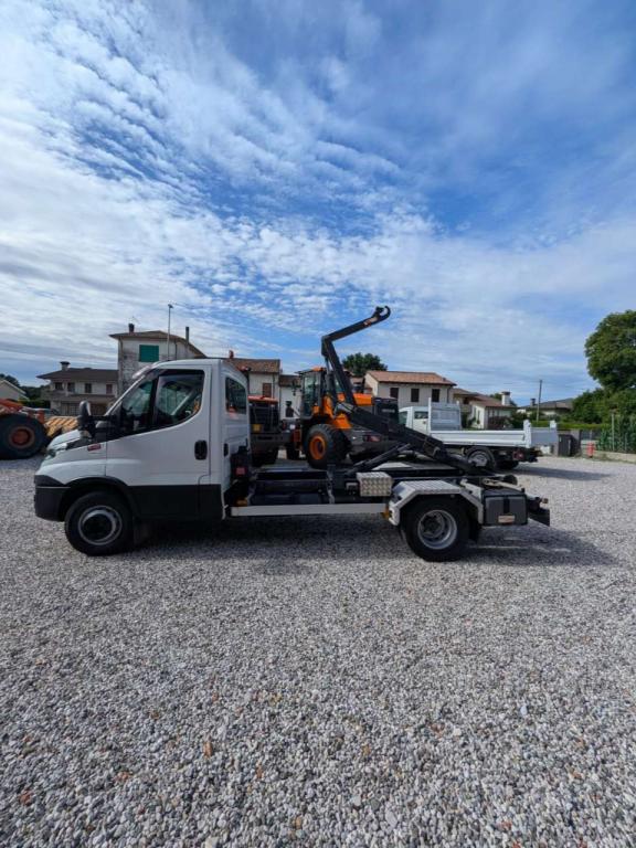 Iveco Daily 72C18 Photo 2