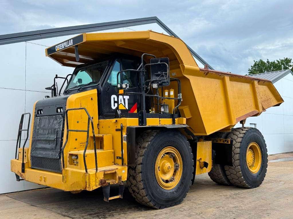 Caterpillar 772G - Automatic Greasing / Body Heating Photo 1