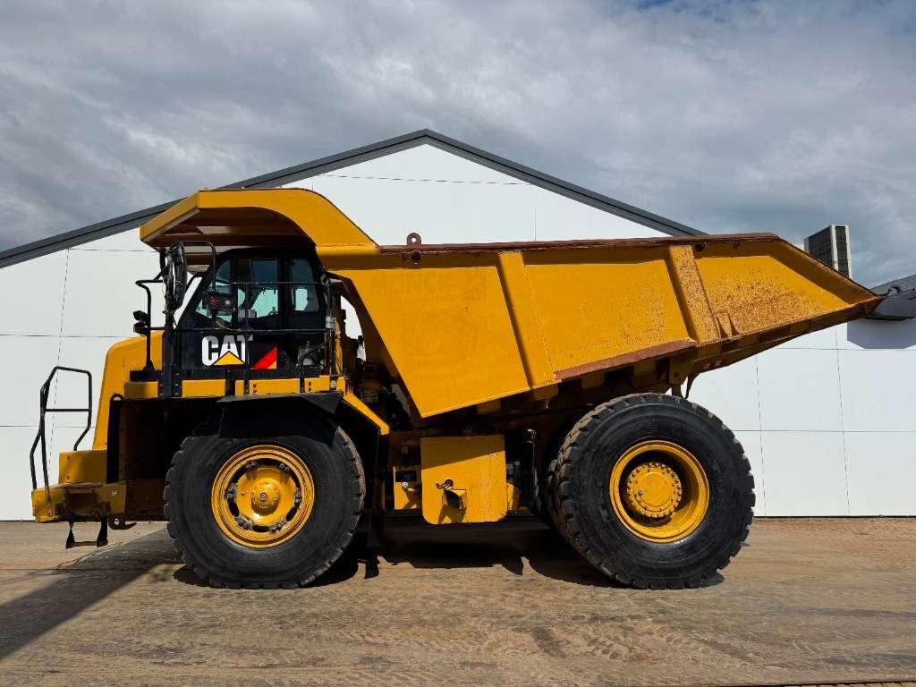 Caterpillar 772G - Automatic Greasing / Body Heating Photo 2