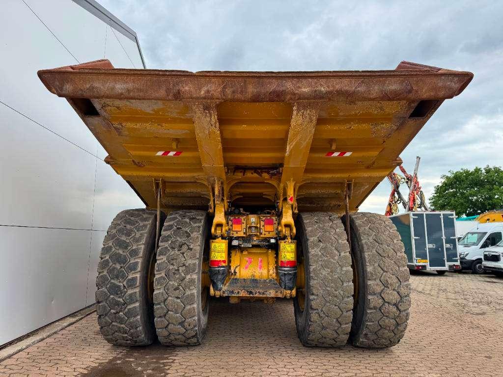 Caterpillar 772G - Automatic Greasing / Body Heating Photo 4