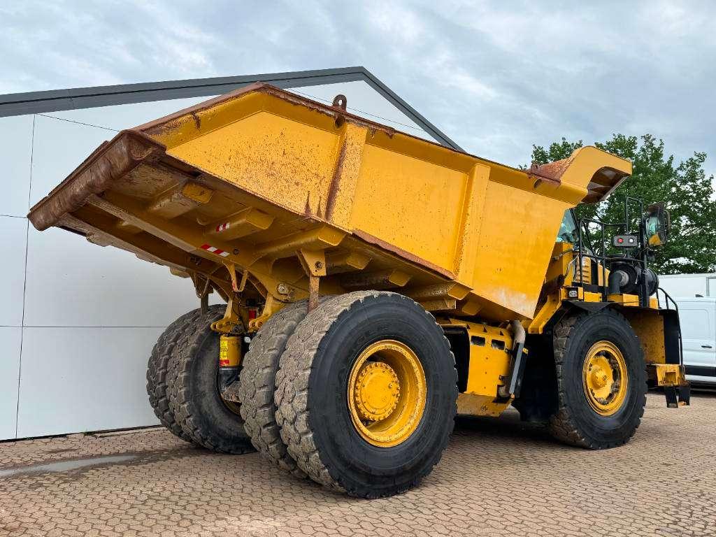 Caterpillar 772G - Automatic Greasing / Body Heating Photo 5