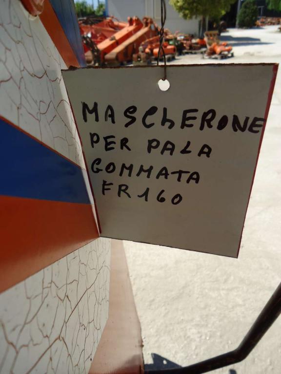 Mascherone for Fiat Hitachi FR160 Photo 4