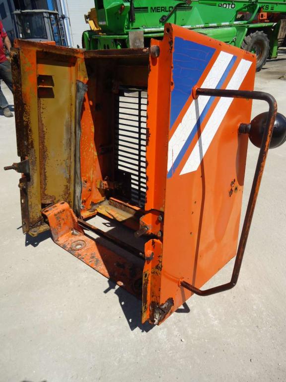 Mascherone for Fiat Hitachi FR160 Photo 5