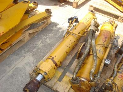 Lifting piston for PALA GOMMATA FR15B sold by OLM 90 Srl