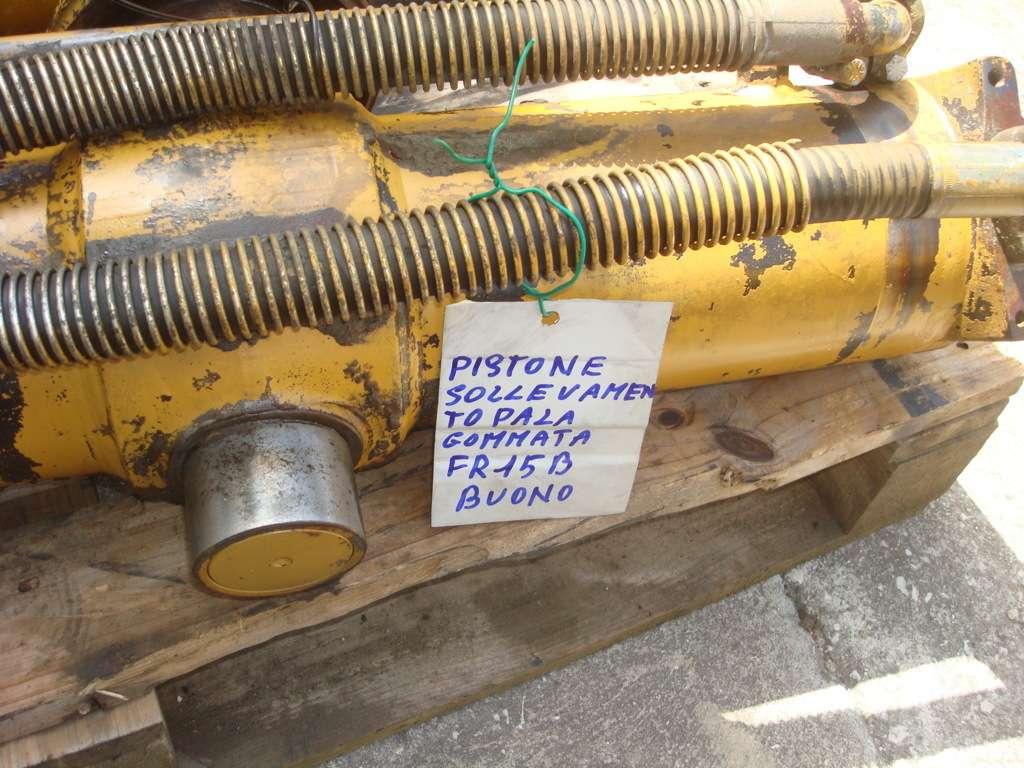 Lifting piston for PALA GOMMATA FR15B Photo 2