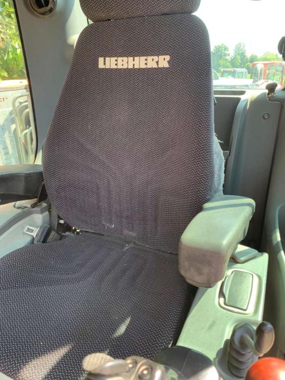 Liebherr A910 COMPACT Photo 5