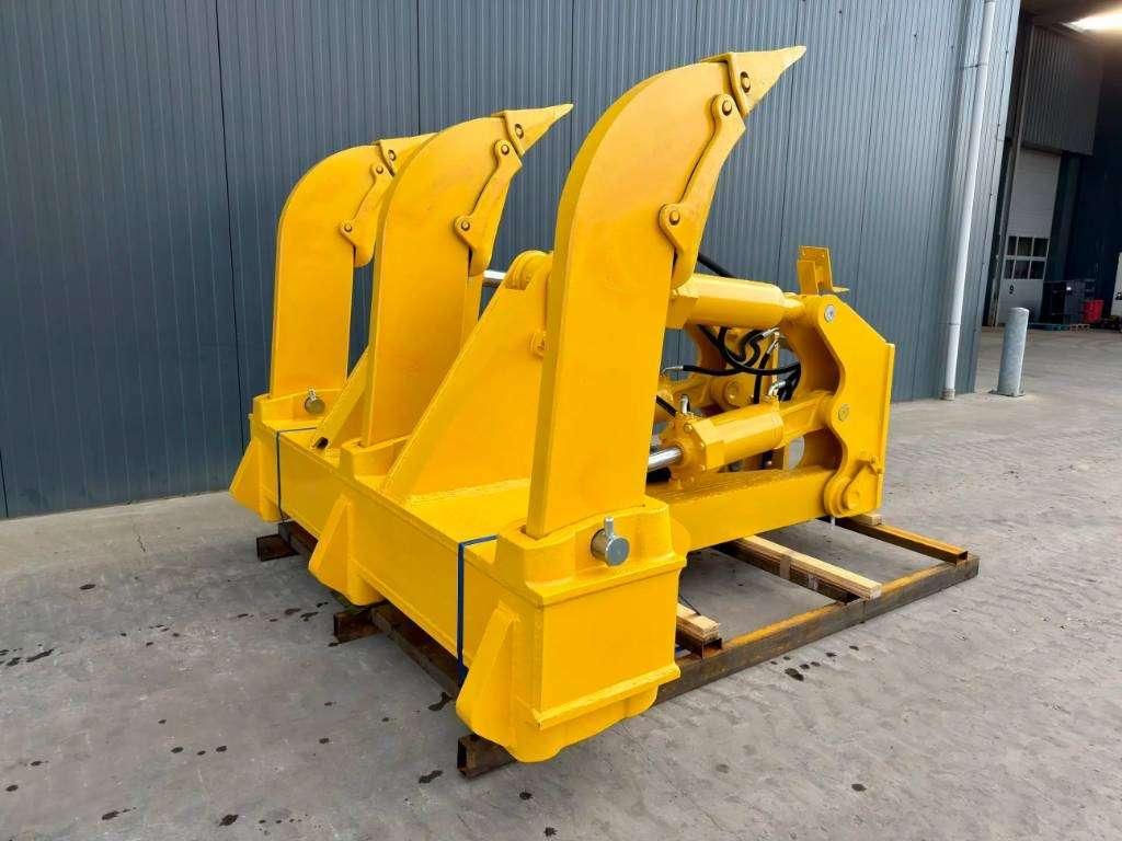Komatsu D155 Photo 1
