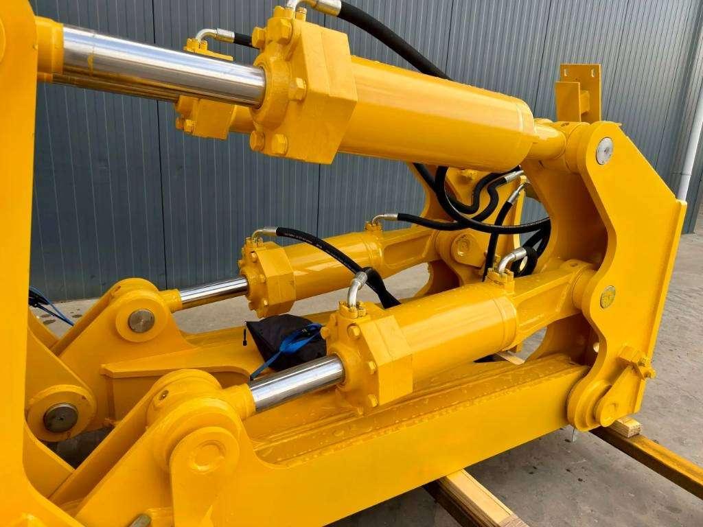 Komatsu D155 Photo 5