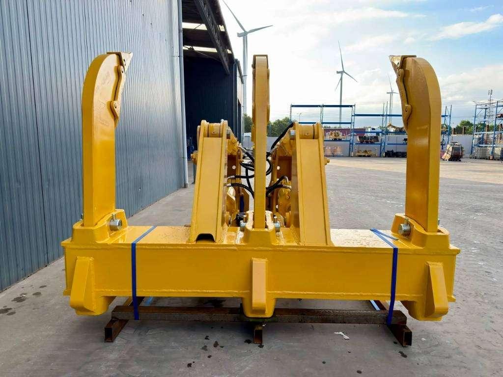 Komatsu D155 Photo 7