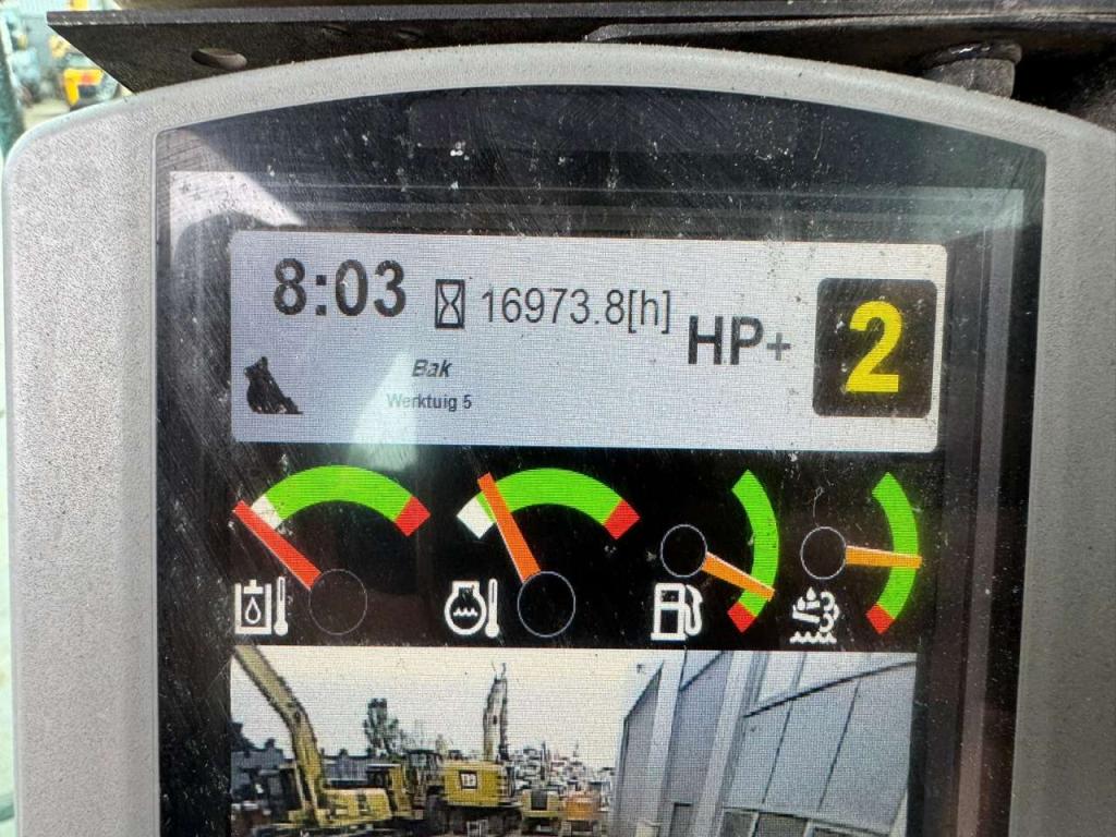 Caterpillar 336FL Tracked material handler Photo 15