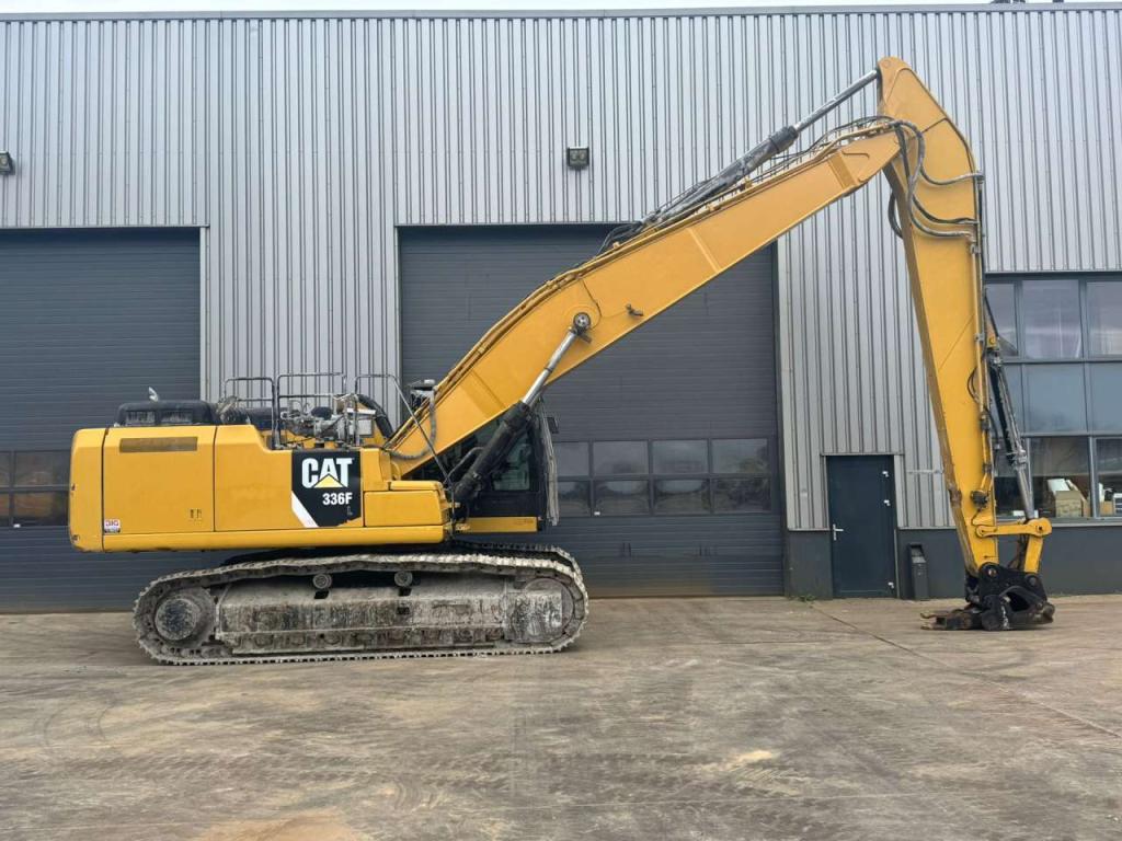Caterpillar 336FL Tracked material handler Photo 6