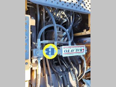 Volvo main control valve 14577600 for Volvo EC220D, EC235C, EC235D... sold by Balavto