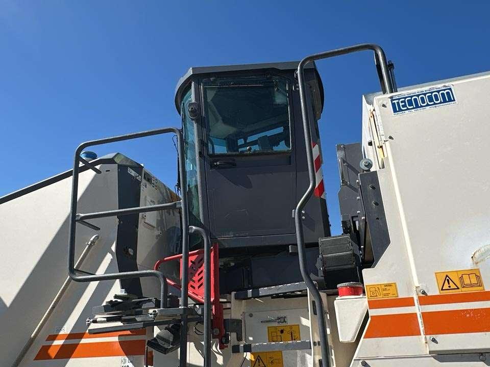 Wirtgen W 210 XP Photo 17