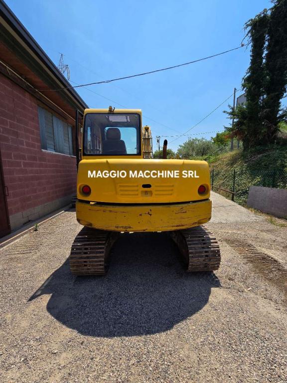 Komatsu PC75R Photo 4