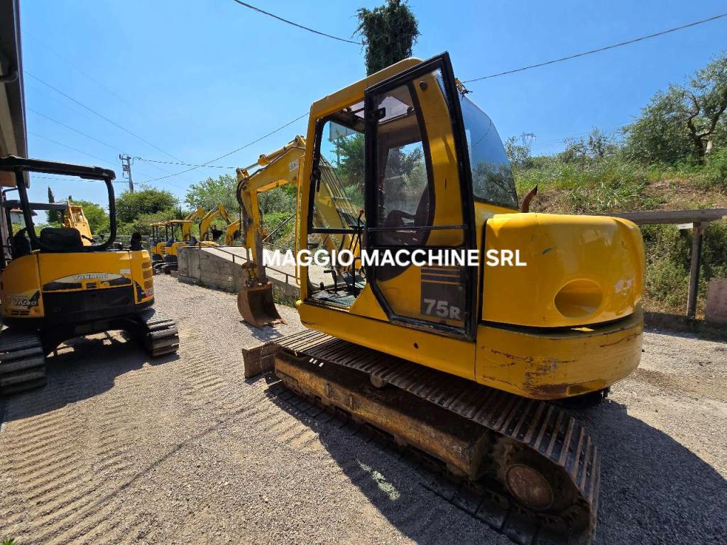 Komatsu PC75R Photo 5