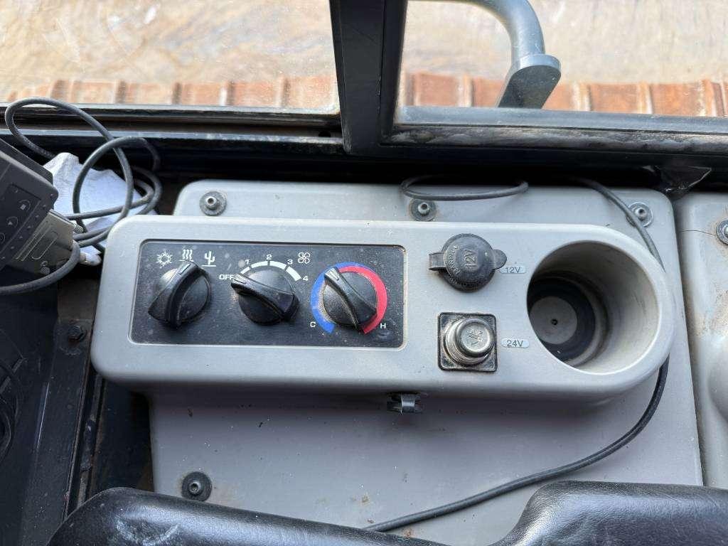 Komatsu D61PXi-24 - GPS System / Folding Blade Photo 15