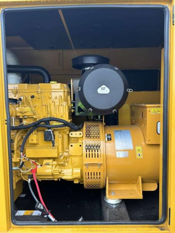 Caterpillar DE400GC - 400 kVA Standby Generator - DPX-18218 Photo 7