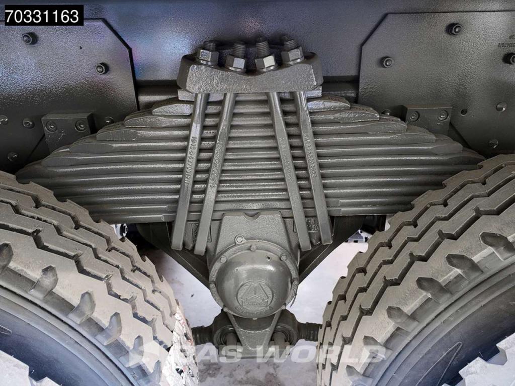 Sinotruk HOWO 371 6X4 Photo 15