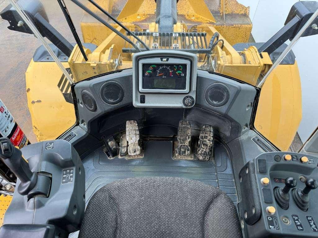 Caterpillar 966M - German Machine / Automatic Greasing Photo 9