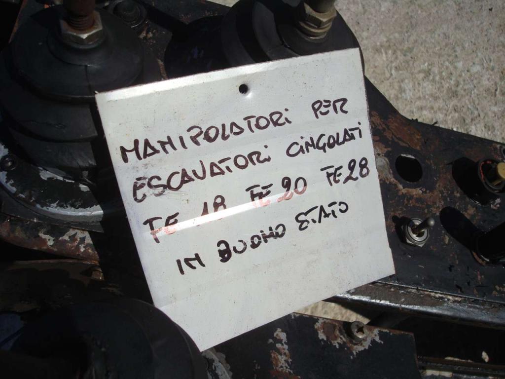 Manipulator for Fiat Allis FE18-FE20-FE28 Photo 4
