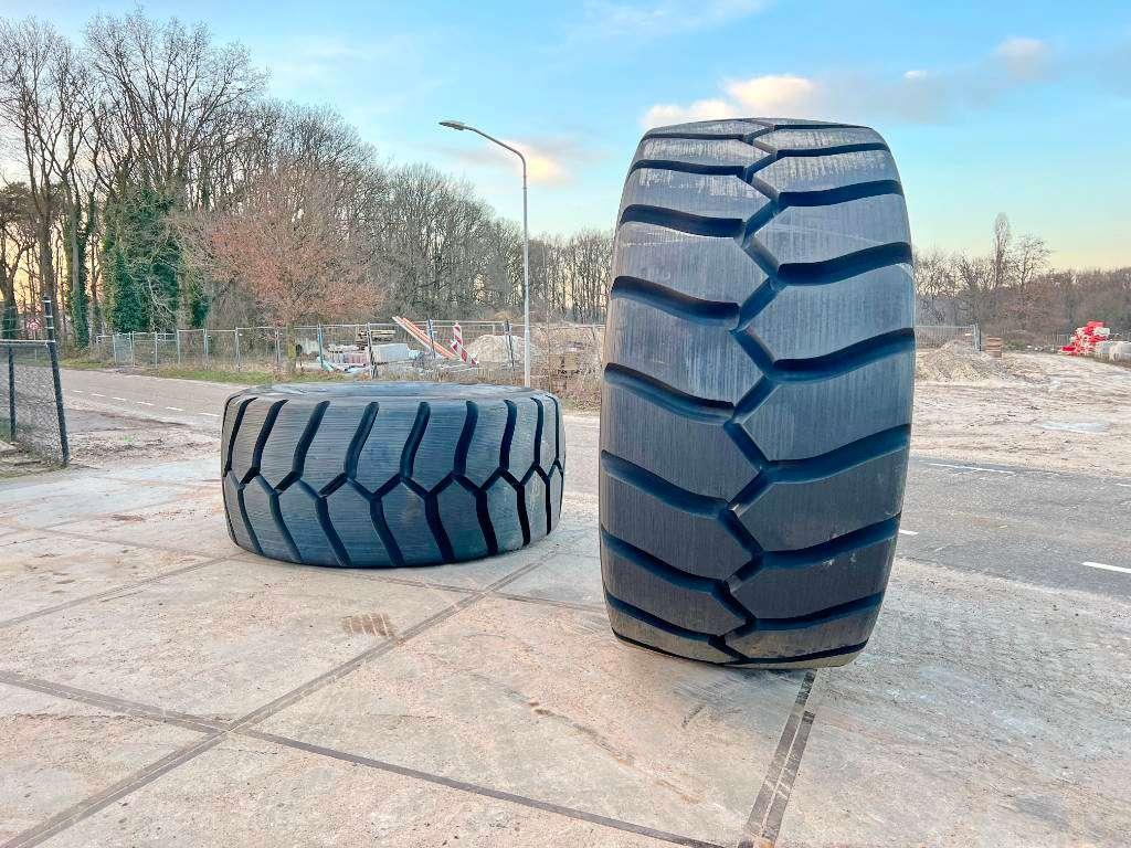 Michelin X Mine D2 45/65R45 Tyre Photo 2