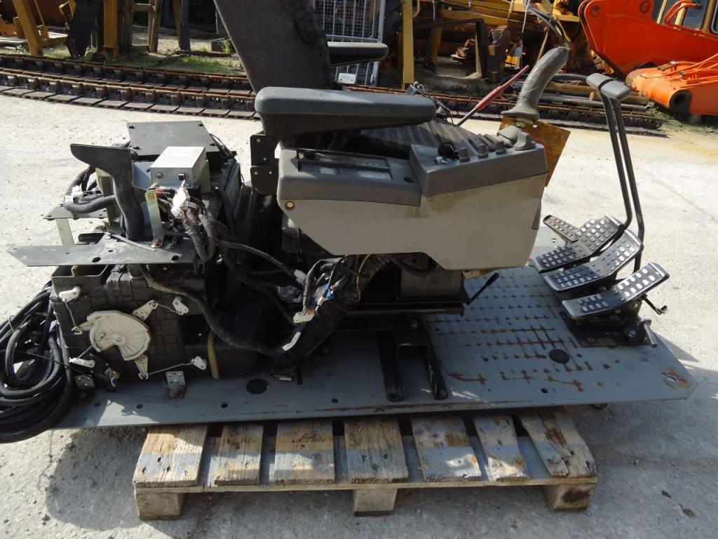 Control console / Control platform for Hitachi ZAXIS 350.3 Photo 1