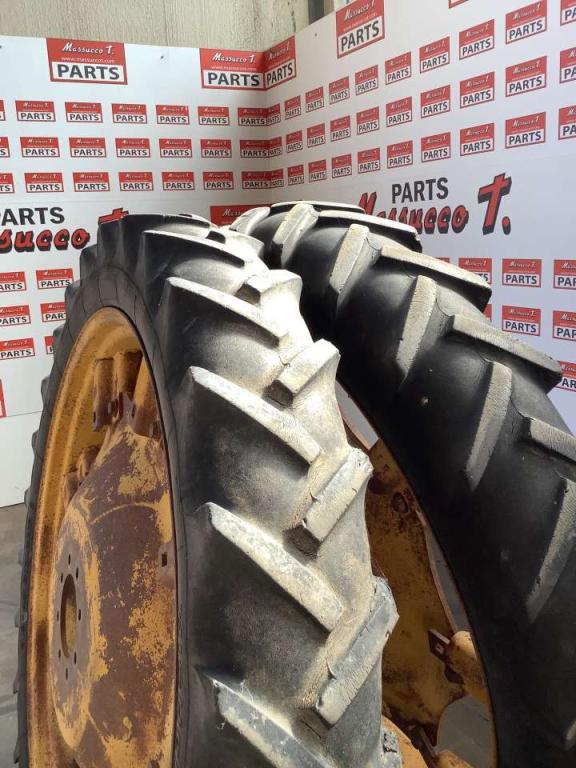 Michelin 9.5-44 Same Ford Photo 2