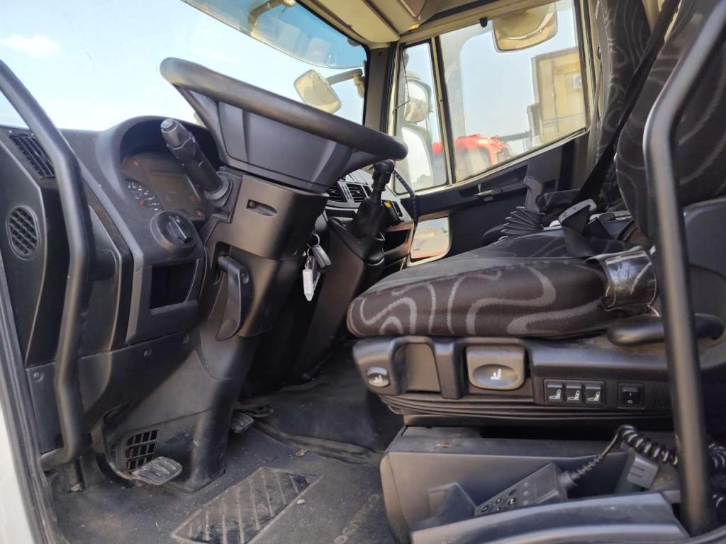 Iveco EUROCARGO 180-320 Photo 10