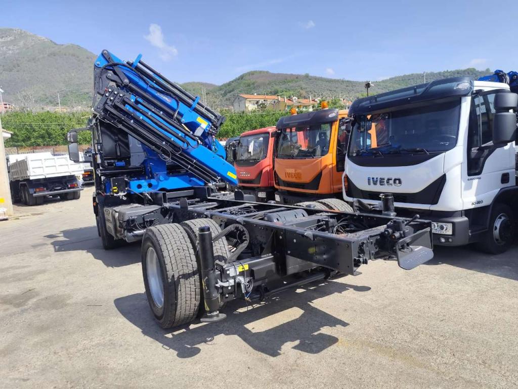 Iveco EUROCARGO 180-320 Photo 22