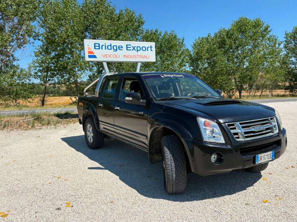 Isuzu 4X4 Photo 3
