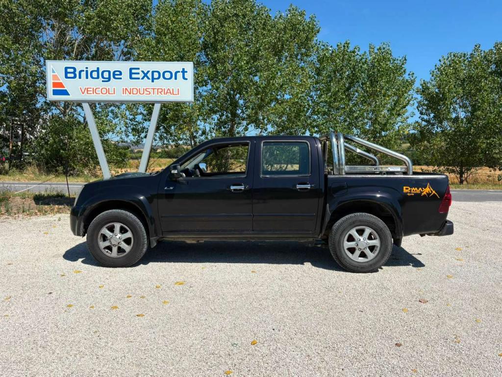 Isuzu 4X4 Photo 4