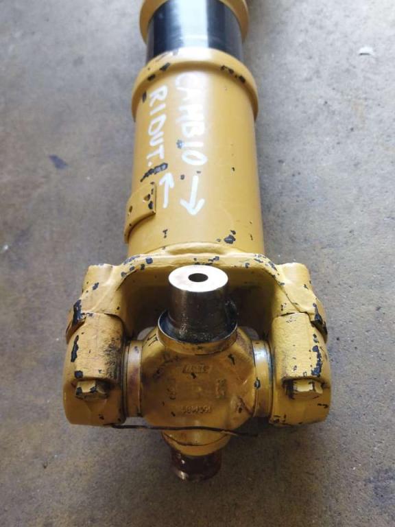 Propeller shaft for Caterpillar 730 Photo 3