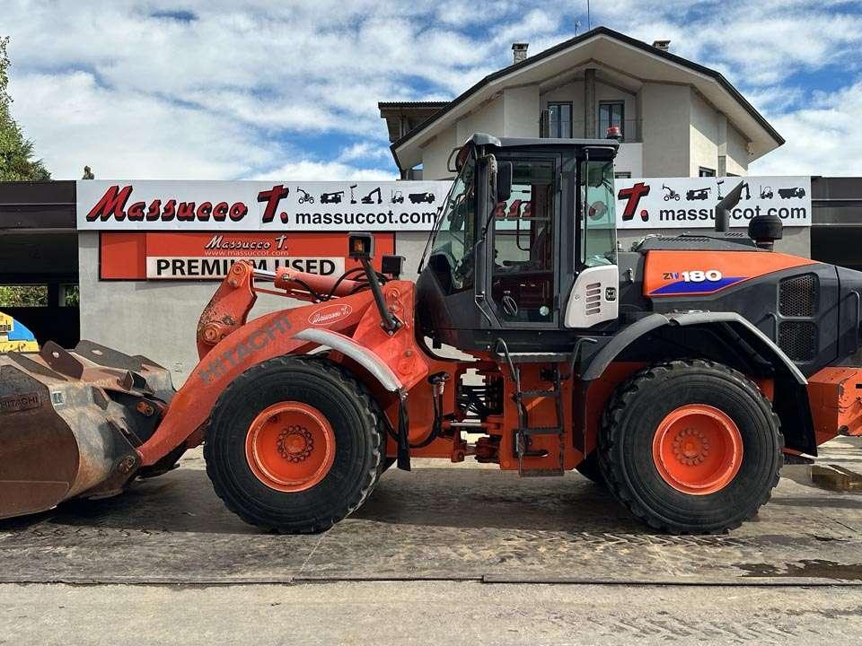 Hitachi ZW180-6 Photo 2