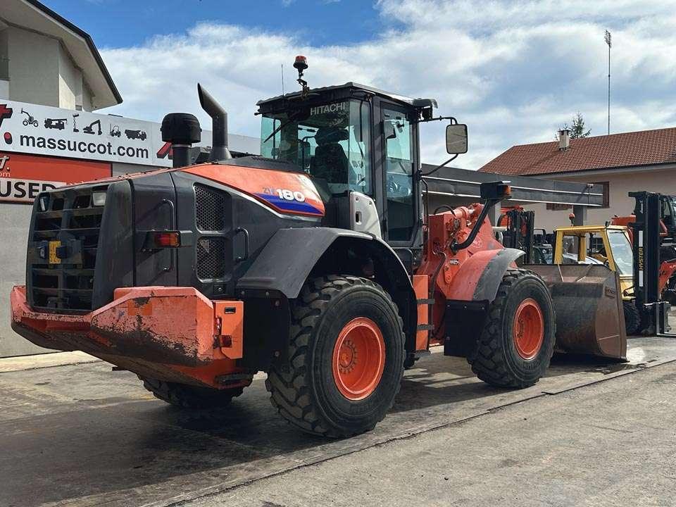 Hitachi ZW180-6 Photo 21