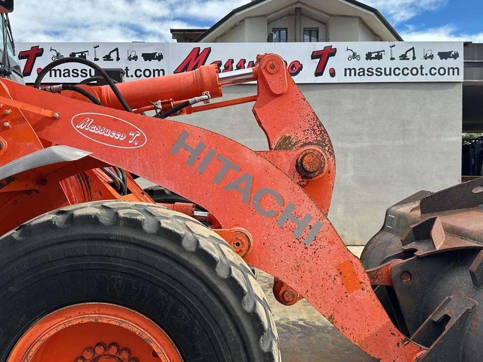 Hitachi ZW180-6 Photo 9