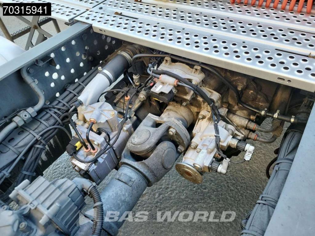 Mercedes-Benz Actros 1843 4X2 ClassicSpace Retarder Photo 13