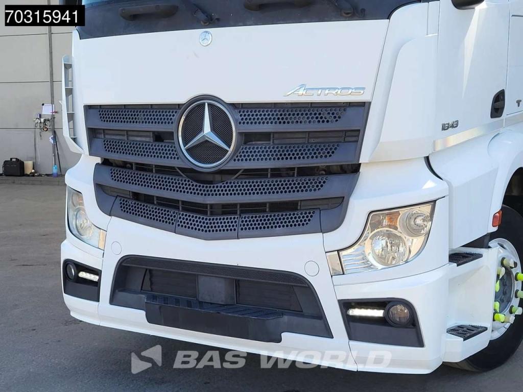Mercedes-Benz Actros 1843 4X2 ClassicSpace Retarder Photo 8