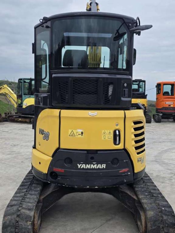 Yanmar VIO38 Photo 6