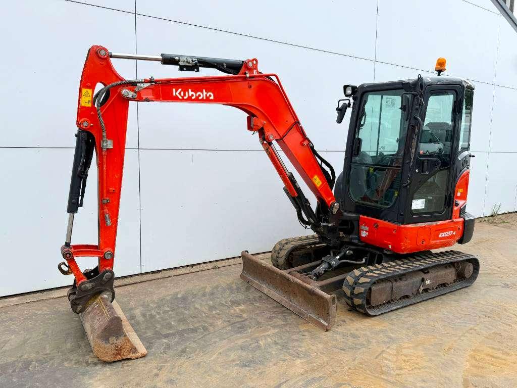 Kubota KX037-4 - Hammer Lines / Quick Coupler Photo 2