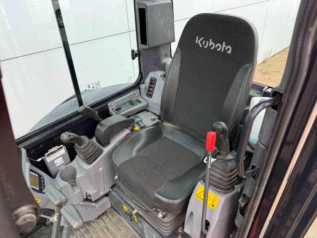 Kubota KX037-4 - Hammer Lines / Quick Coupler Photo 8