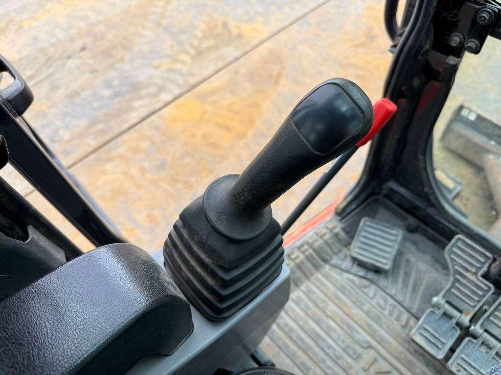 Kubota KX037-4 - Hammer Lines / Quick Coupler Photo 9