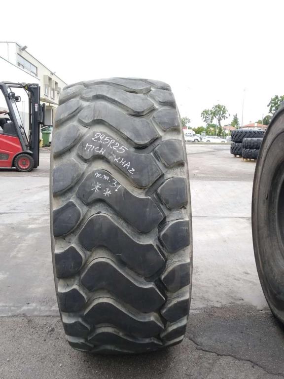 Michelin 29.5 R 25 Photo 1