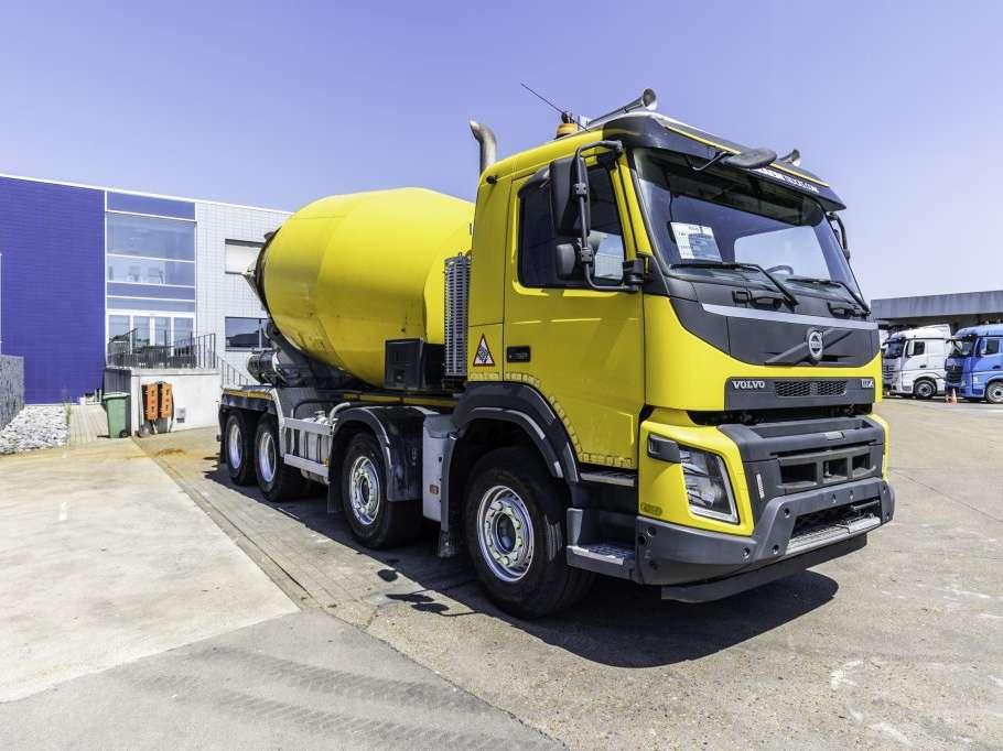 Volvo FMX 370 + LIEBHERR 10 m3 Photo 2
