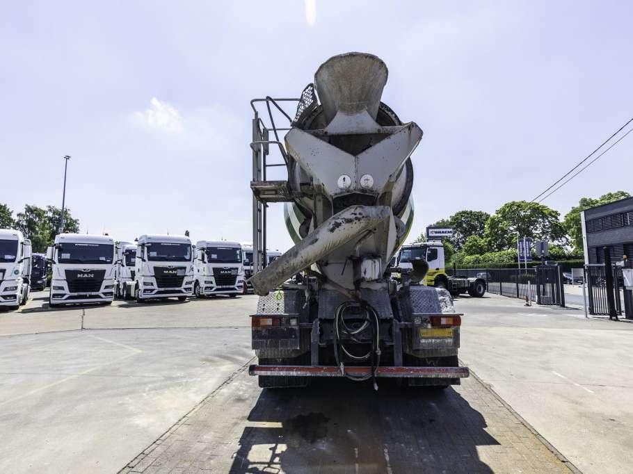 Volvo FMX 370 + LIEBHERR 10 m3 Photo 5