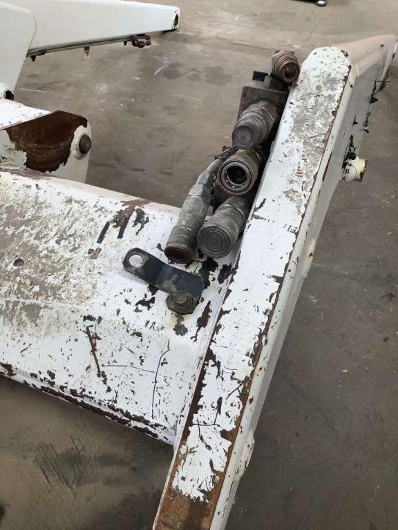 Skid steer loader arm for Bobcat 753 Photo 3