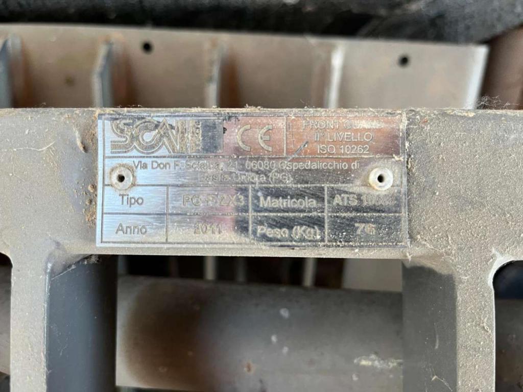 Hitachi ZX130 Photo 2