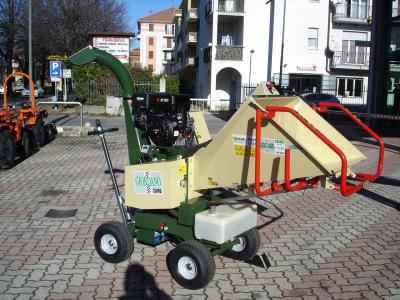 Negri R 225 - MOTORE RATO 420 cc - CARRELLO 4 RUOTE E TIMONE sold by Giordano Srl