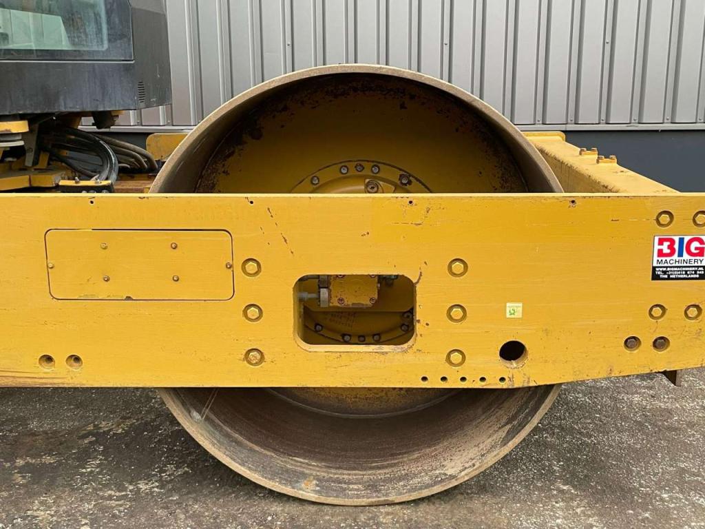 Caterpillar CS66 B Photo 12
