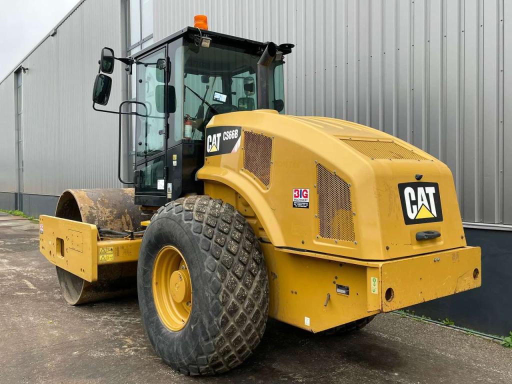Caterpillar CS66 B Photo 3